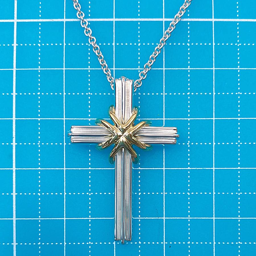 TIFFANY&Co.（ティファニー） シグネチャークロス・ネックレス