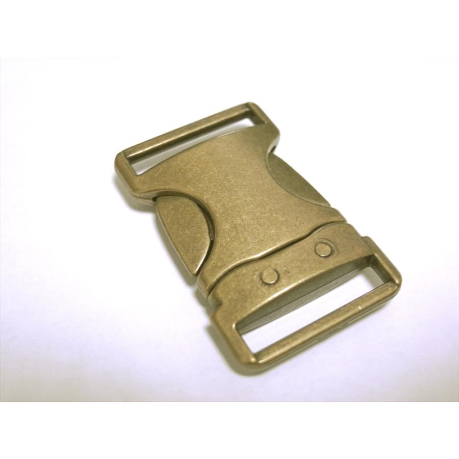 金属 バックル 約20mm巾ベルト用 アンティークゴールド 1個 : 特殊素材