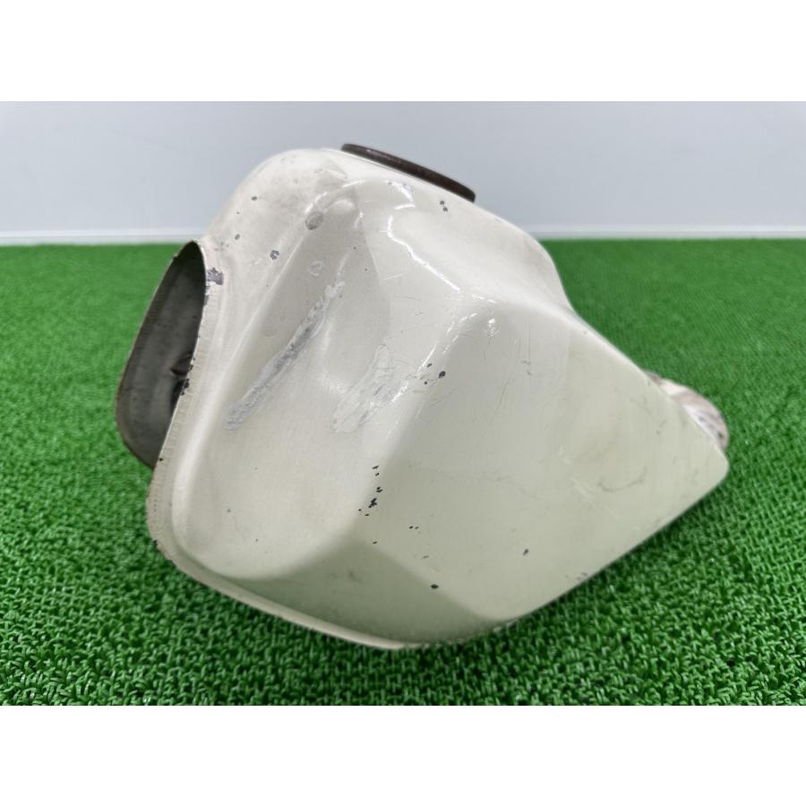 YAMAHA（ヤマハ） TW200 TW225 タンク 純正 中古 バイク 部品 DG07J