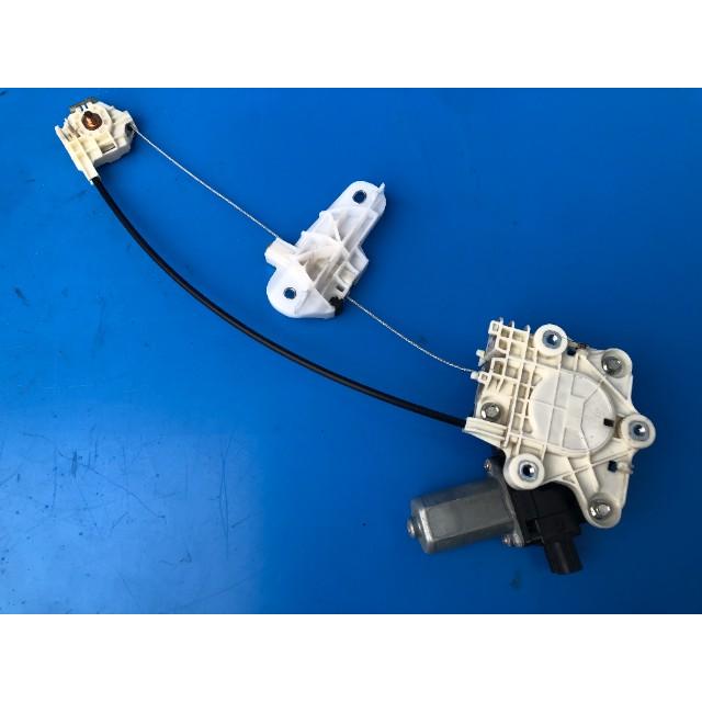 34786☆ NBOX N BOX JF1/JF2☆右リアドアレギュレーターモーター