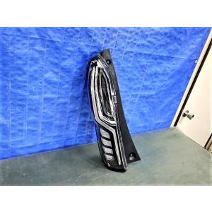 S1381 N-BOXカスタム JF3 JF4 左テール LED D186 33550-TTA-J115-M1 D