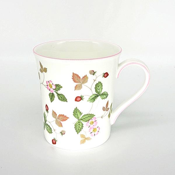 WEDGWOOD（ウェッジウッド） ワイルド ストロベリー カジュアル マグ