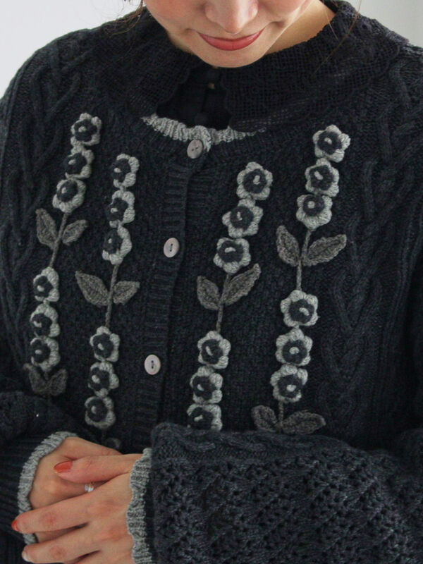 セール】 かぎ針お花モチーフ付きニットカーディガン（グレー