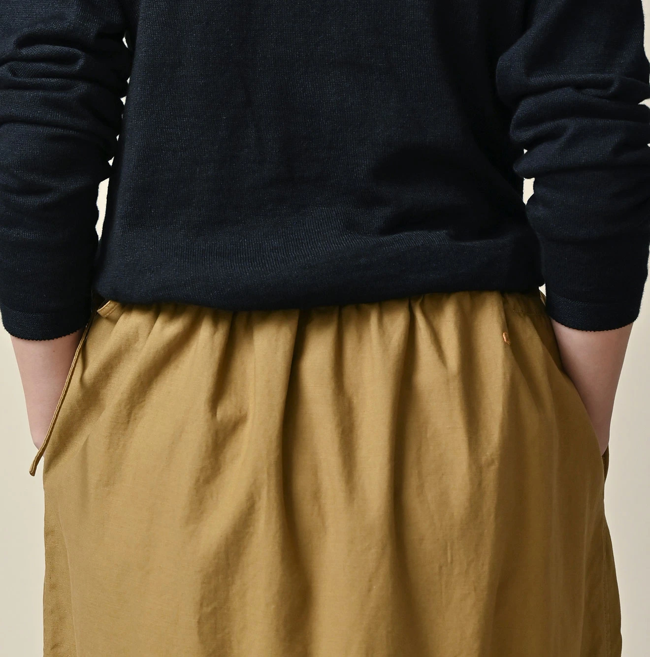 45R（フォーティファイブアール）| 薄バックサテンのティアードフリル