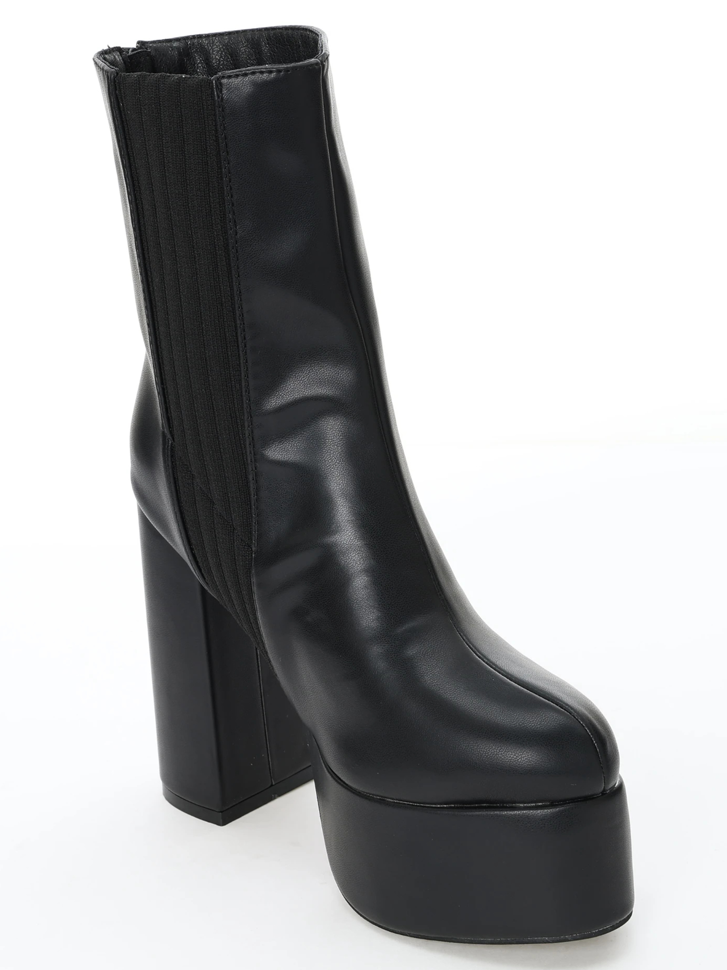 LIP SERVICE（リップサービス）｜ インナーリブボリュームショート