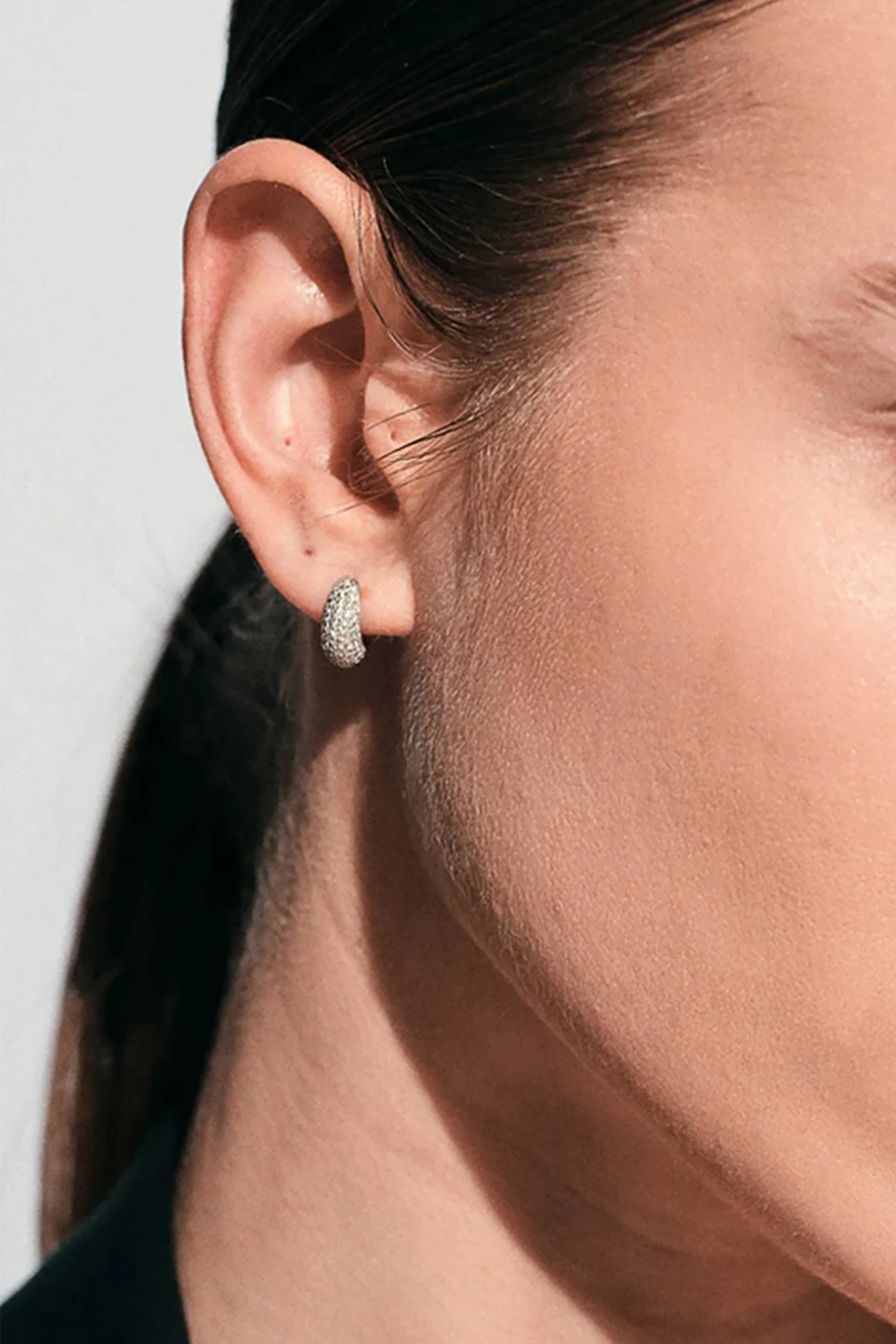 TOMWOOD（トムウッド）｜Ice Huggies Paveアイテムの詳細 | GUESTLIST