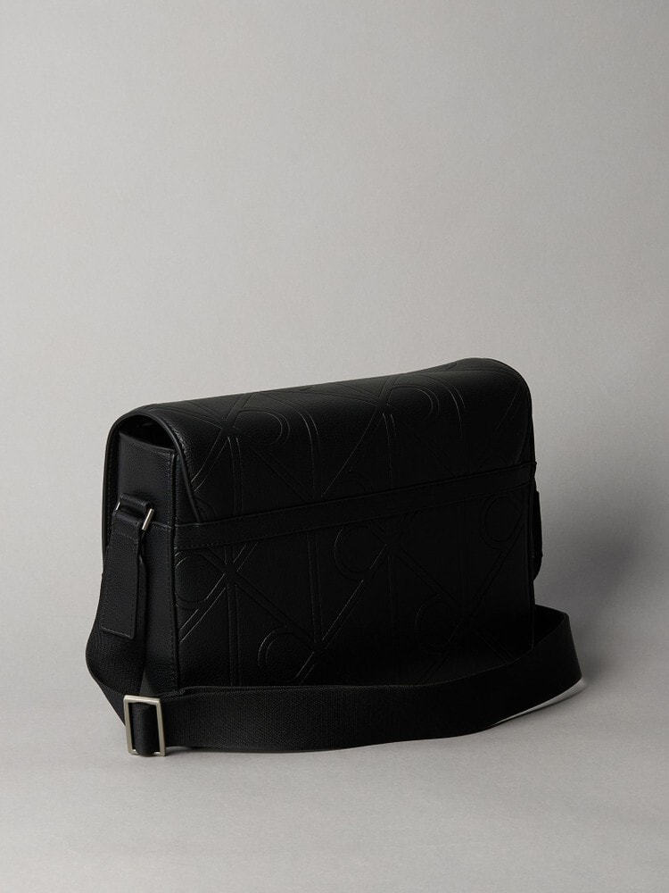 ウィメンズ | クロスボディバッグ | カルバン・クライン 公式