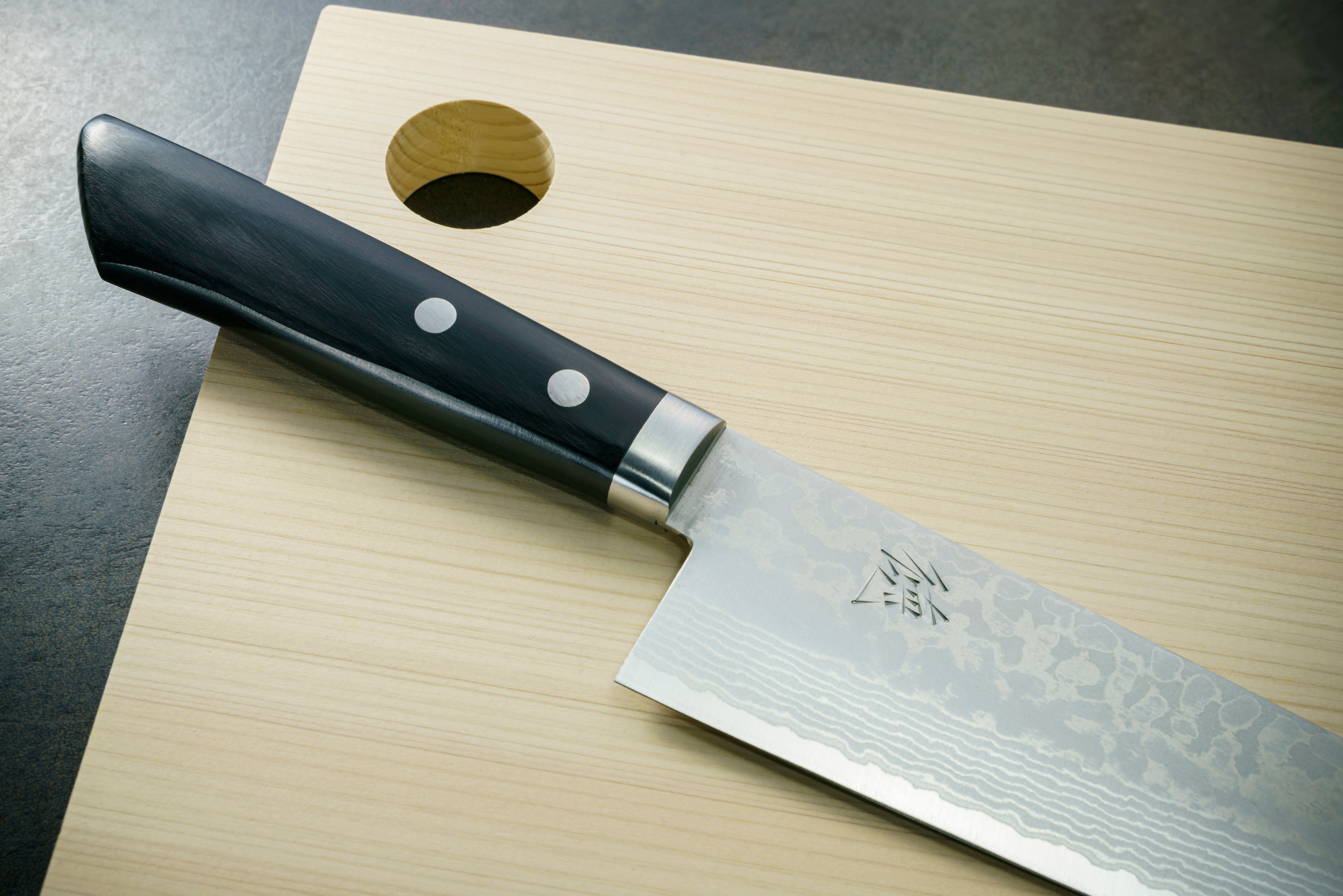 包丁の堺徳｜三徳包丁 ダマスカス VG10 165mm