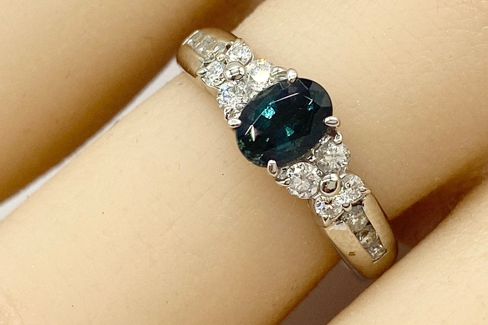 Alexandrite Pt900アレキサンドライト ダイヤモンドリング (NO.50020