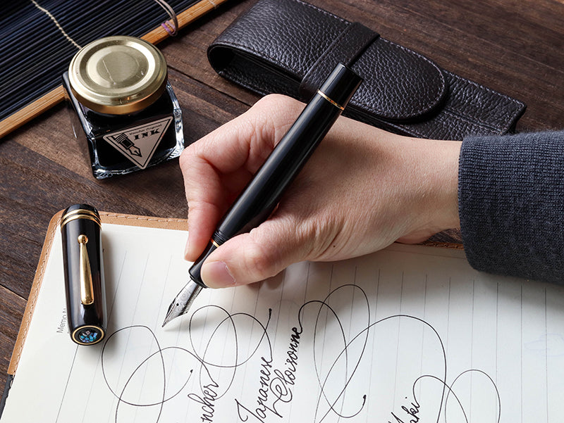 七宝万年筆・ベークライト・黒 Fountain Pen | ワンチャーペン Wancher