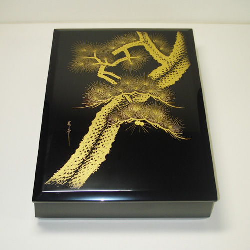 輪島塗 文箱(文庫) -松の沈金仕上げ- [内外面とも黒色]｜輪島市の