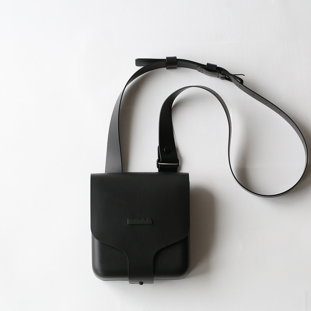 バルテアショルダーバッグ（スクエア） | 香久山鞄