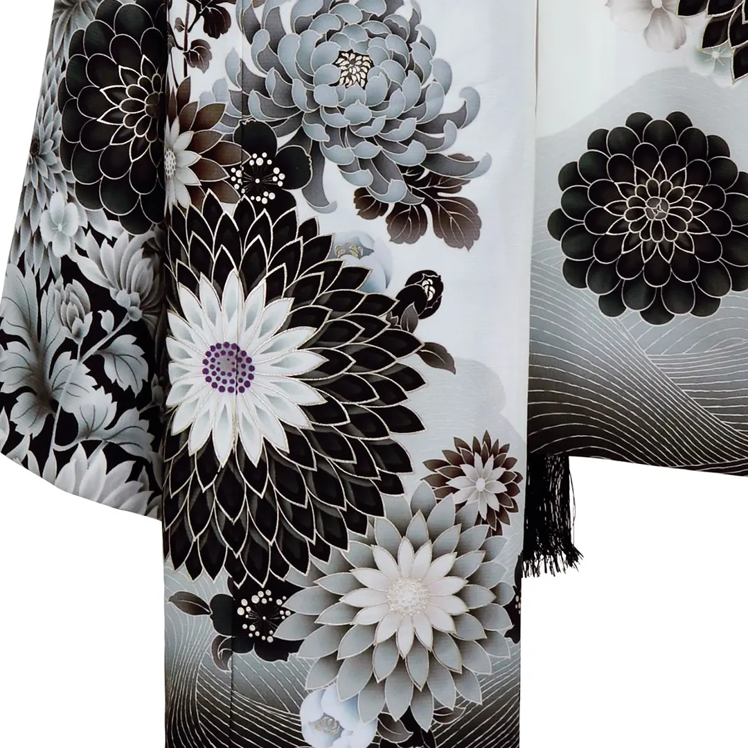 JAPAN STYLE》菊づくし片身がわり(白）／七五三・七歳の女の子 | 宅配