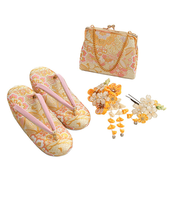 七五三(七歳女の子)着物レンタル｜赤に雪輪と花柄着物×金作り帯｜W-G-7