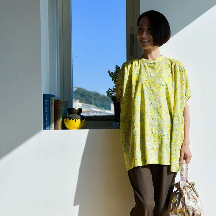 身体のラインを拾わない・さらふわブラウス】ぼかし花柄プリント