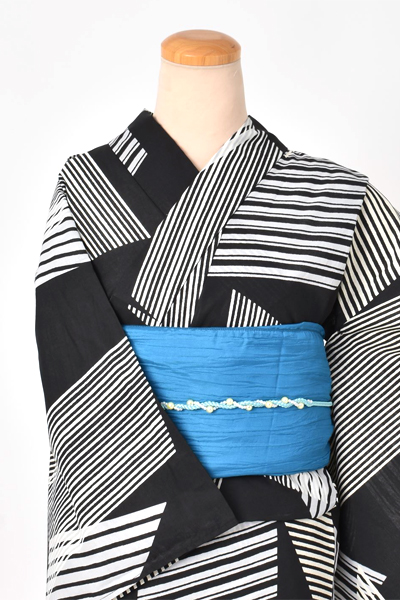 浴衣（黒白×幾何学模様）｜着物レンタルあき (来店着付け無料・全国