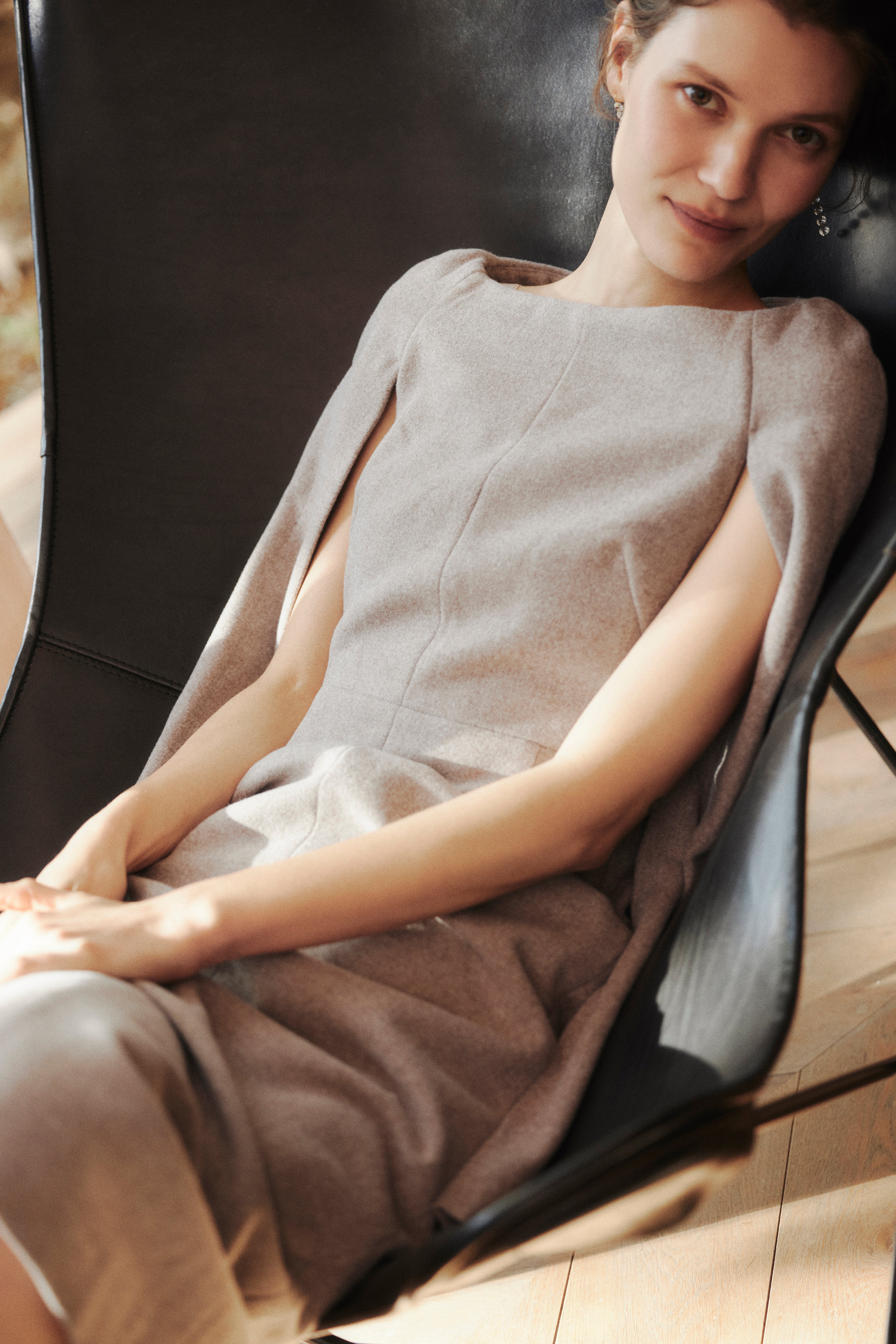 再入荷】Narrow line Cape Dress – L'AUBE BLANC