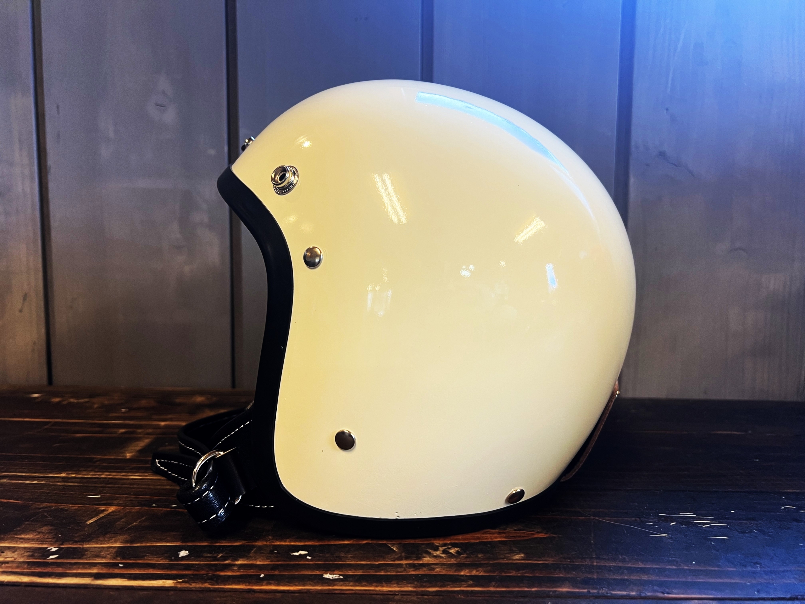 ウルフジェットヘルメットWG04 - LEATHERWOLF レザーアイテム 革細工