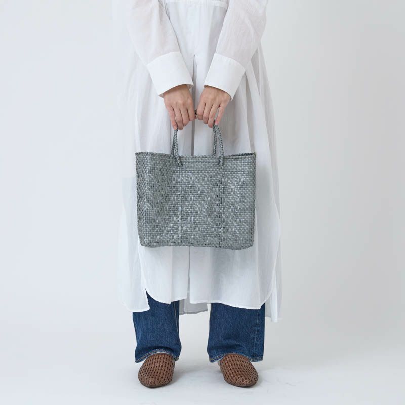 ⭐️レトラ 美品 メルカドバッグ ショルダータイプ （シルバー