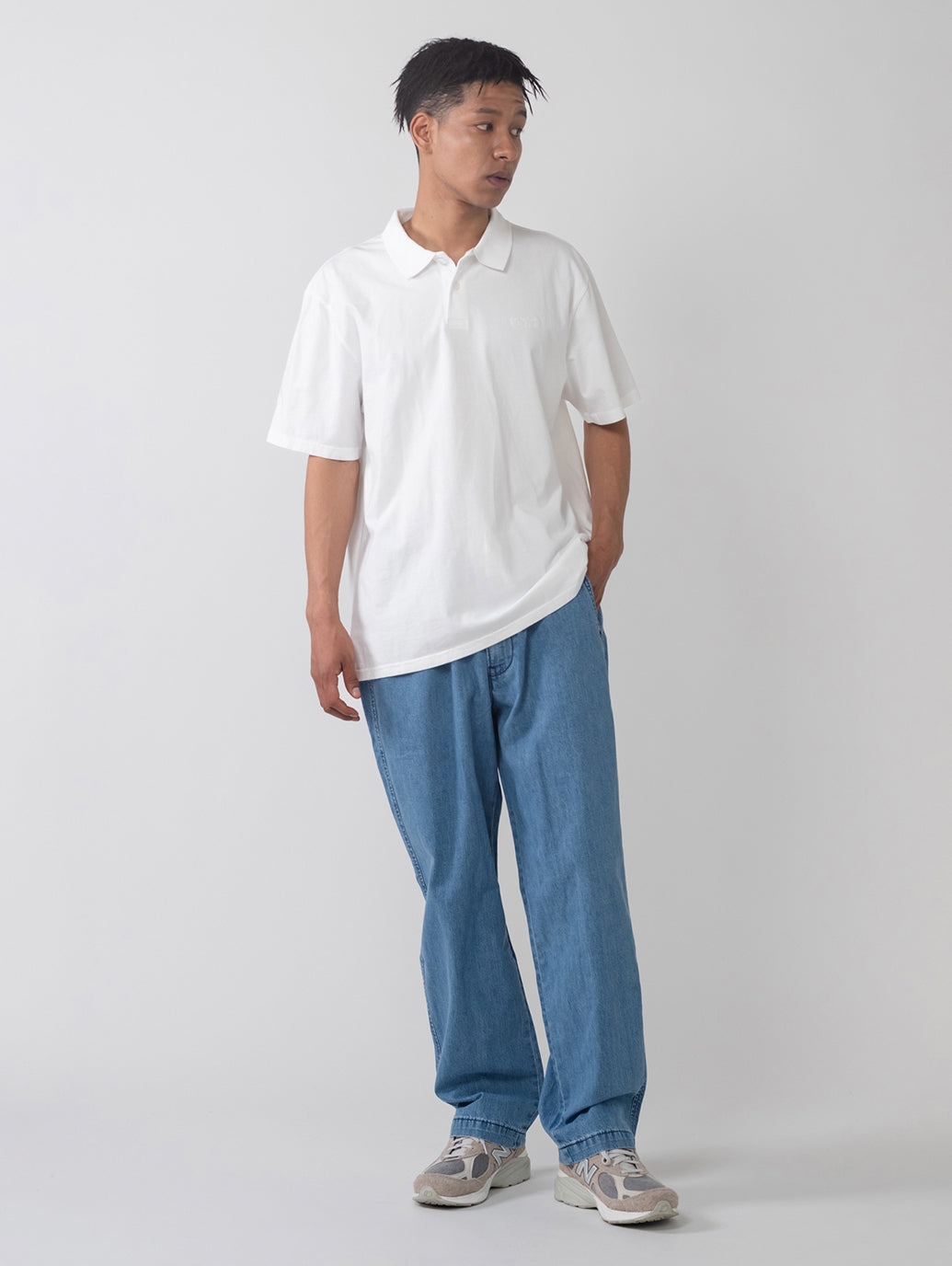 XX CHINO ルーズ ストレート ミディアムインディゴ – リーバイス®公式