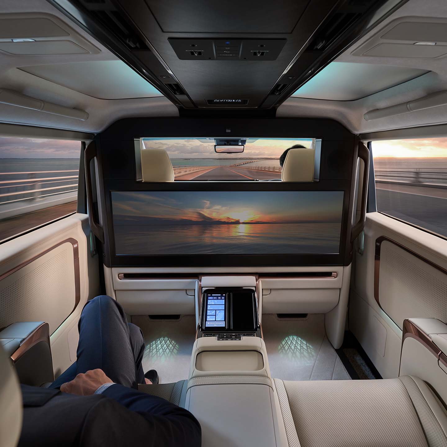 LEXUS LM｜インテリア