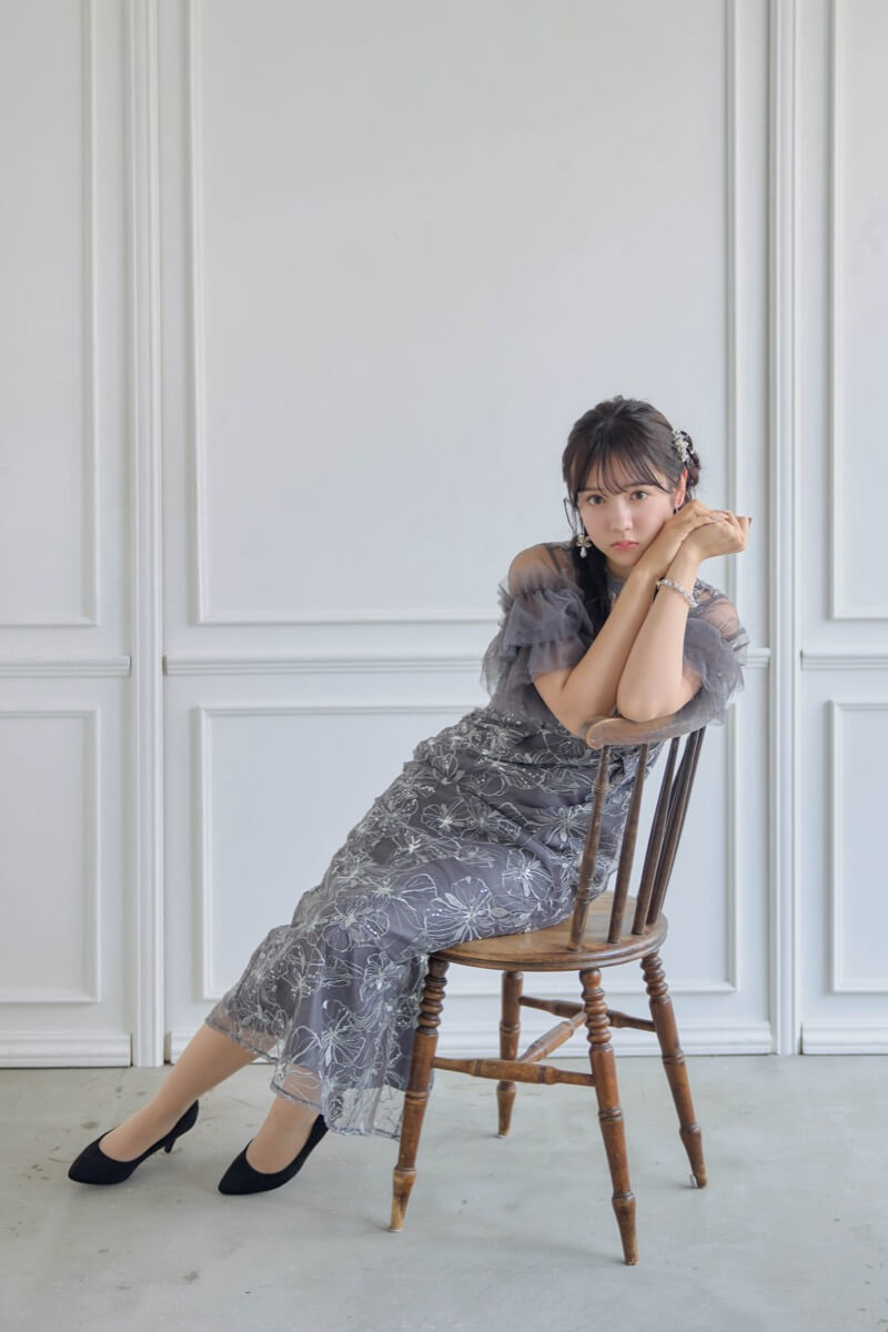 チャコールのスパンコール刺繍レースドレス | ANDRESD | L | 結婚式