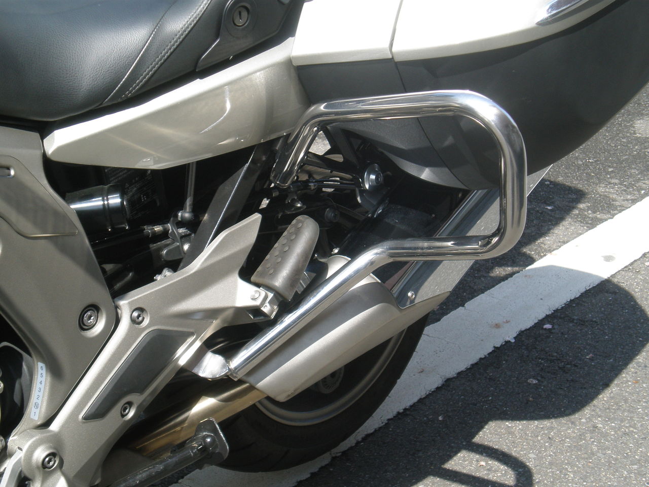 完成しました＾＾BMW K1600GTL 用 パニアガード！！ : BMWカスタム