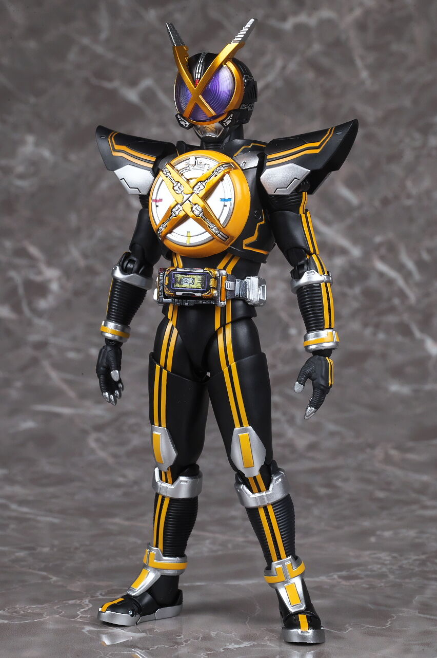 S.H.フィギュアーツ (真骨彫製法) 仮面ライダーネクストカイザ