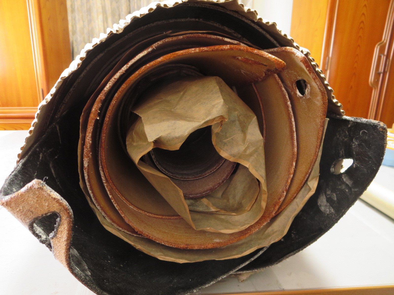 ベイカー社フルグレインブライドルレザー入荷しました : Jem Cuoio