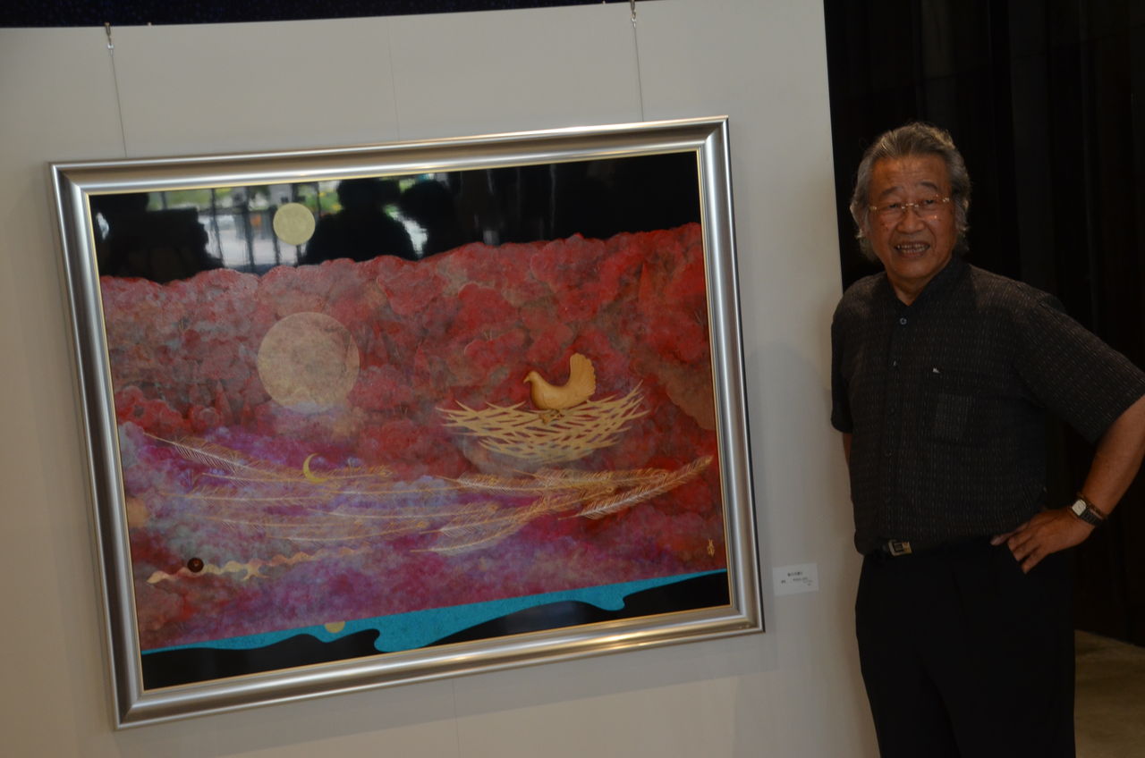 大町市 木彫家高橋貞夫さんの大型の木彫作品展、森の月渡り、さくら