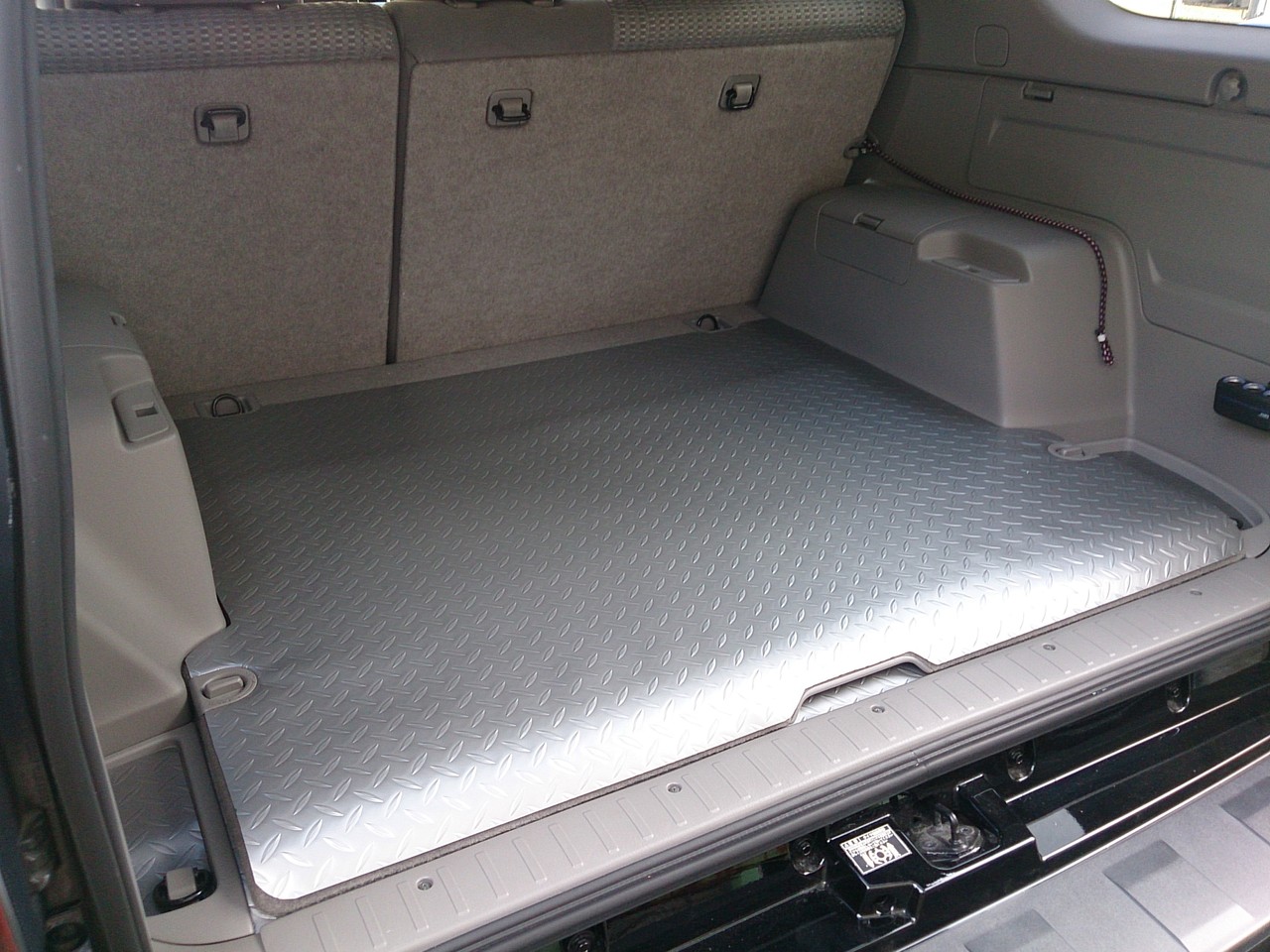 ハイラックスサーフラゲッジマット : EGS 遠投的技釣師団