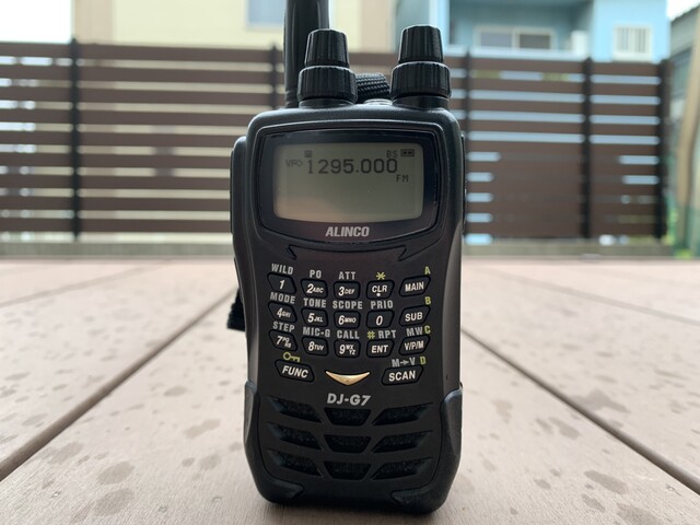 DJ-G7のベルトクリップ交換 :  in the air