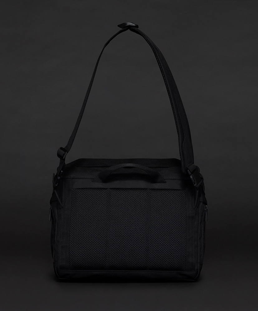 Shoulder Pro Flap M(ONE Black/ブラック): MONOLITH