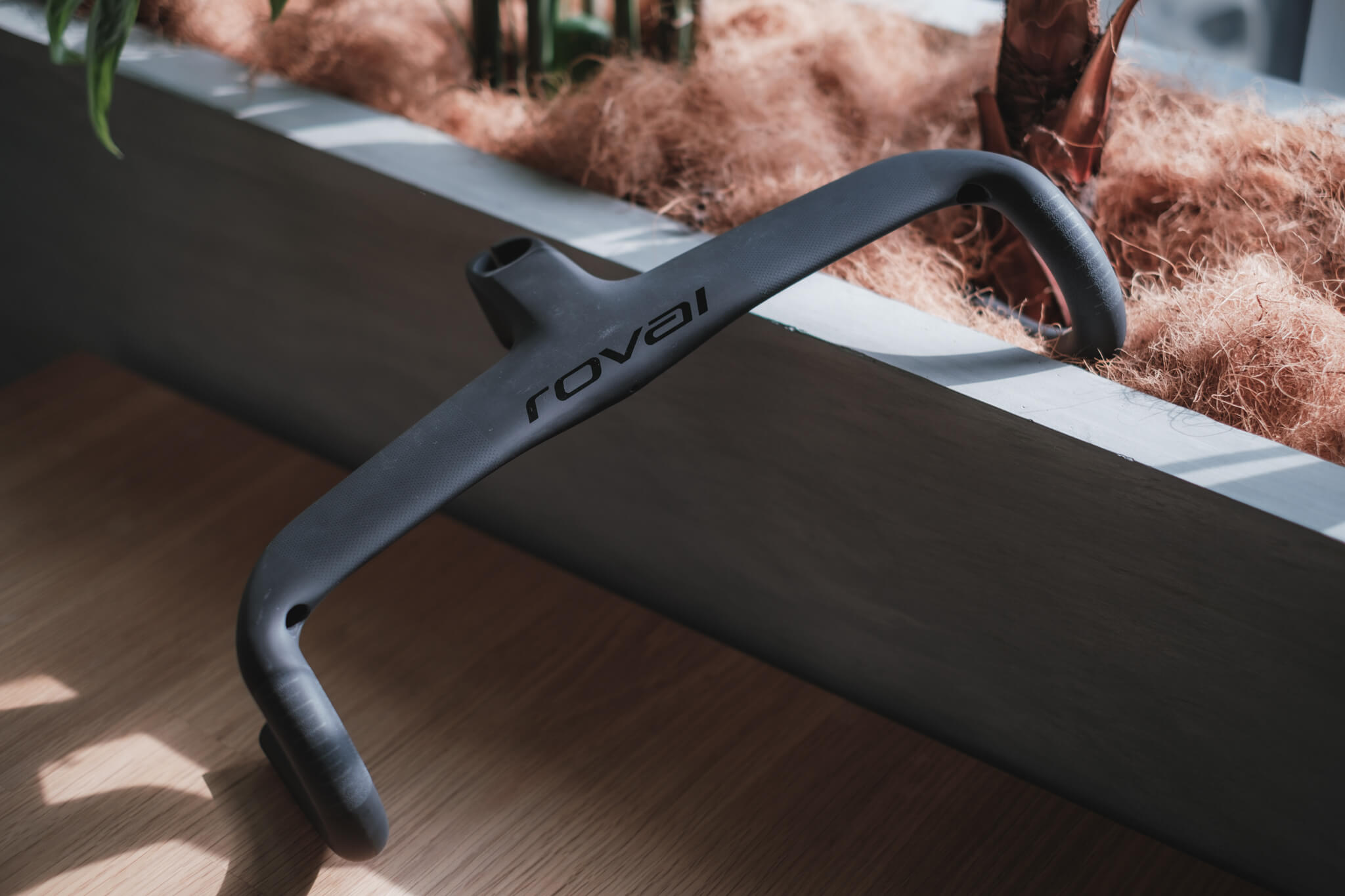 Roval Rapide Cockpitレビュー：Tarmac SL8以外に装着するとどうなるか