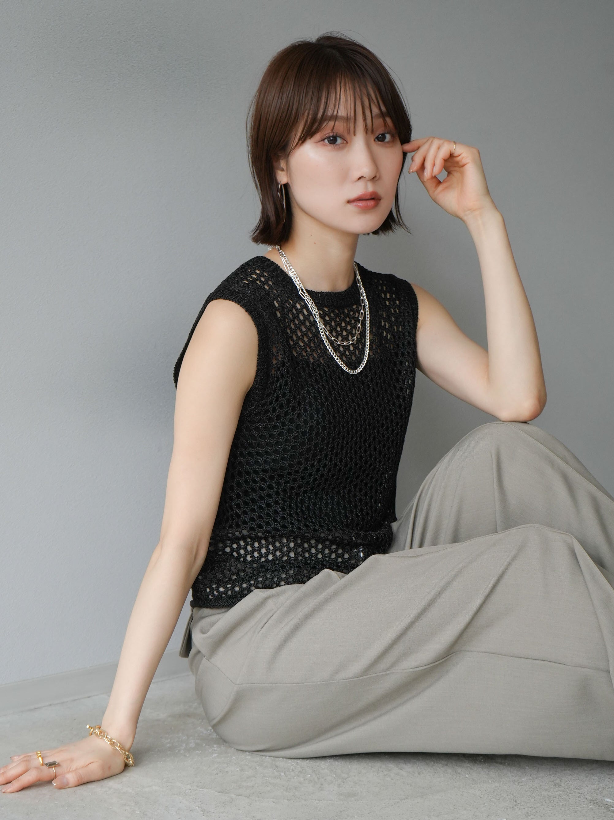 予約]ラメリリーヤーンメッシュタンクトップ/ブラック – Lumier