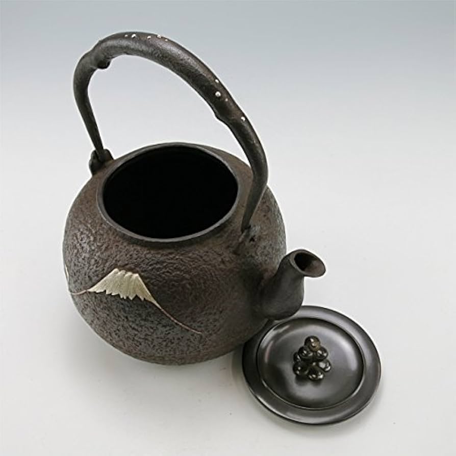 Amazon｜銀祥堂 龍文堂写し丸形富士象嵌 鉄瓶・铁壶・鐵壺｜鉄瓶