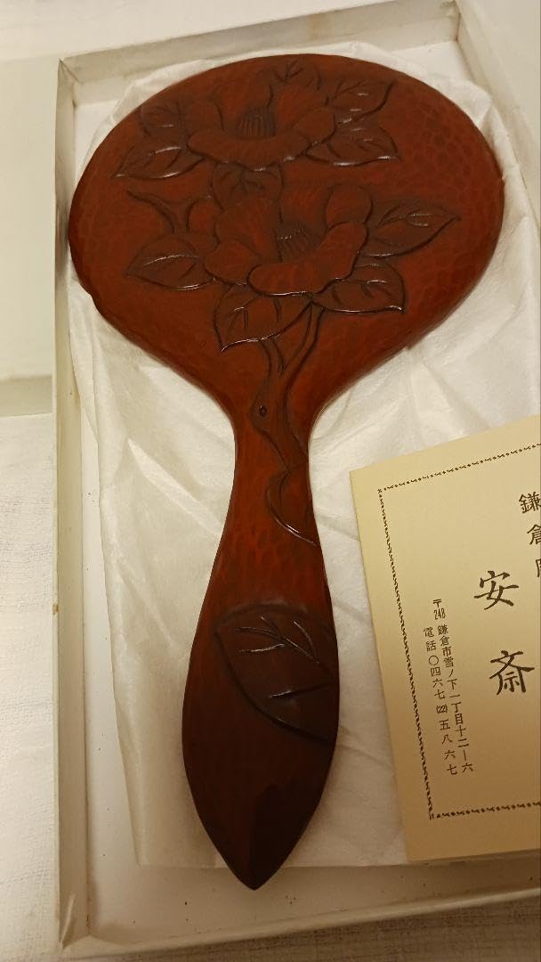 Amazon.co.jp: 鎌倉彫専門店安斎／手鏡 花柄 彫刻 伝統工芸品 KAMAKURA