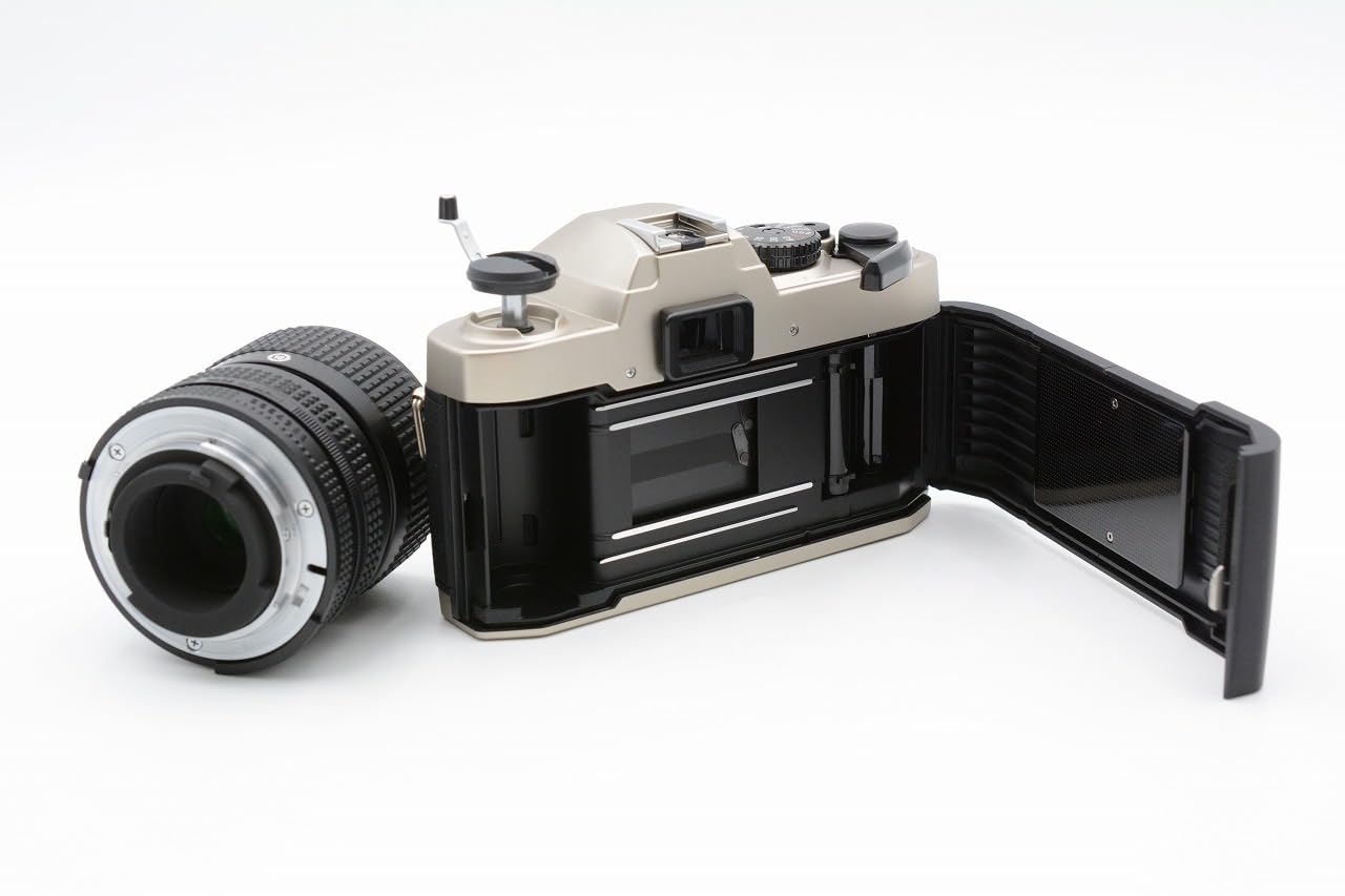 Amazon.com : Nikon FM10 Digital SLR Camera Kit with Housing and AI