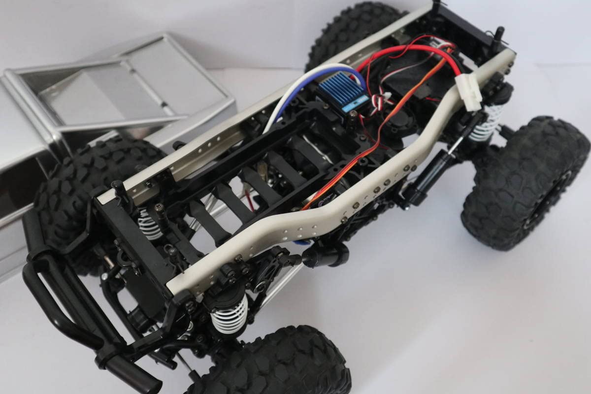 Amazon | TAMIYA タミヤ 1/10 ロックソッカー CR-01クローラー 2.4GHz