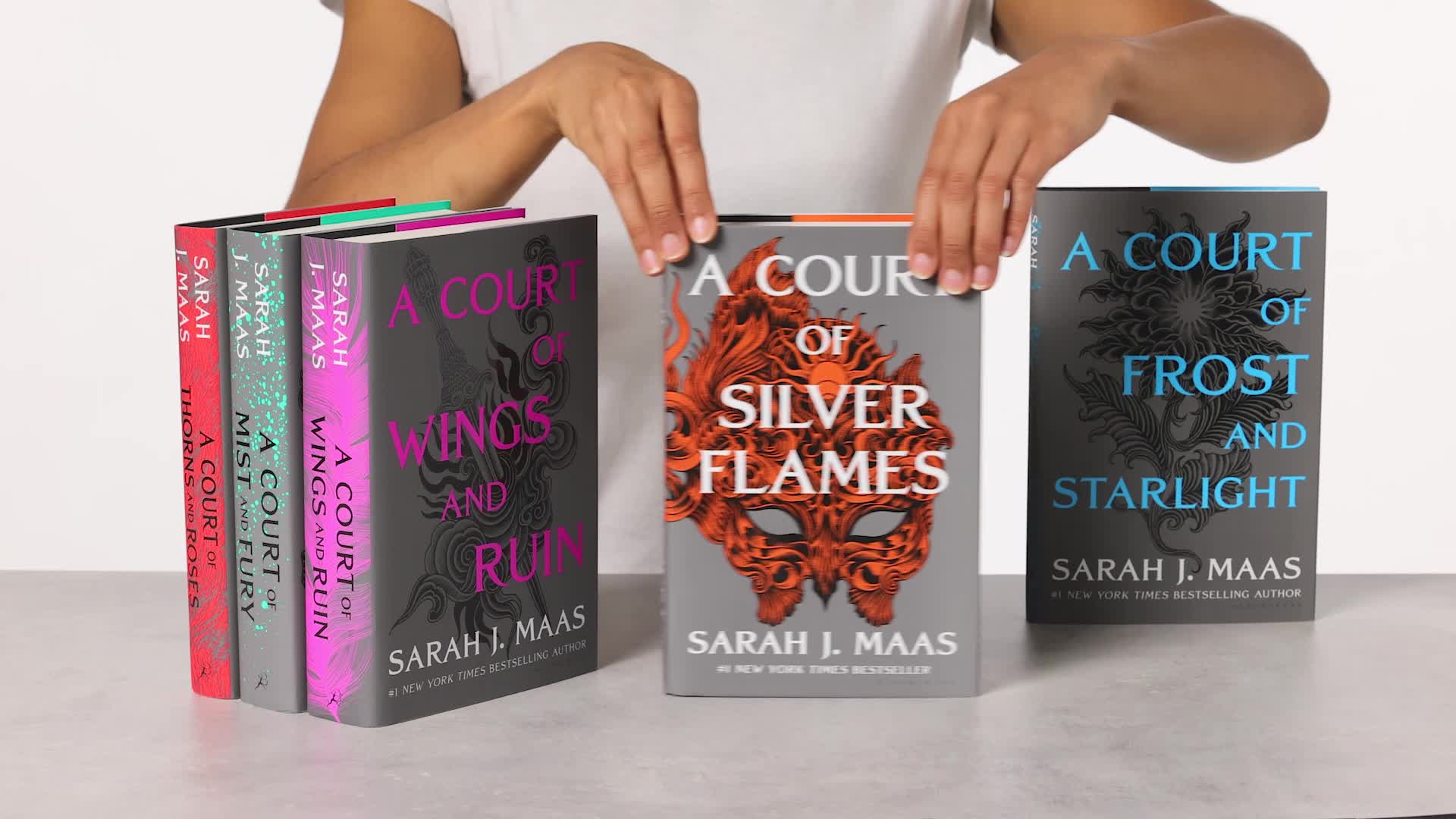 A Court of Thorns and Roses Hardcover Box Set : Maas, Sarah J