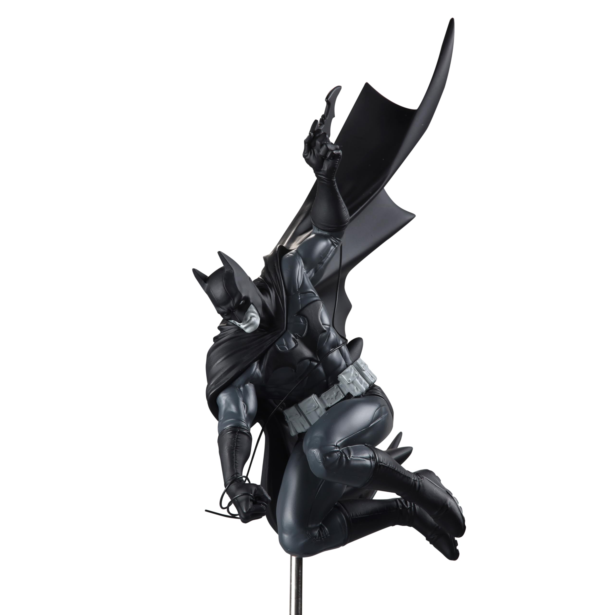Amazon.com: McFarlane Toys - DC Direct Batman by Inhyuk Lee
