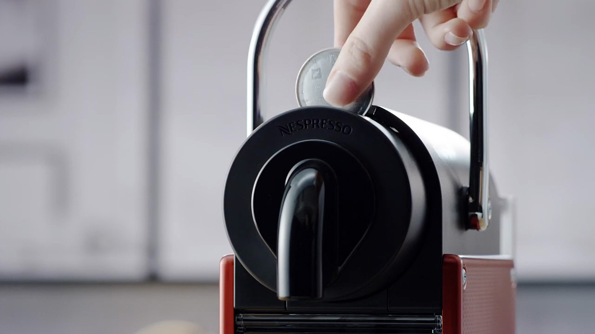 Amazon.co.jp: ネスプレッソ カプセル式コーヒーメーカー ピクシー