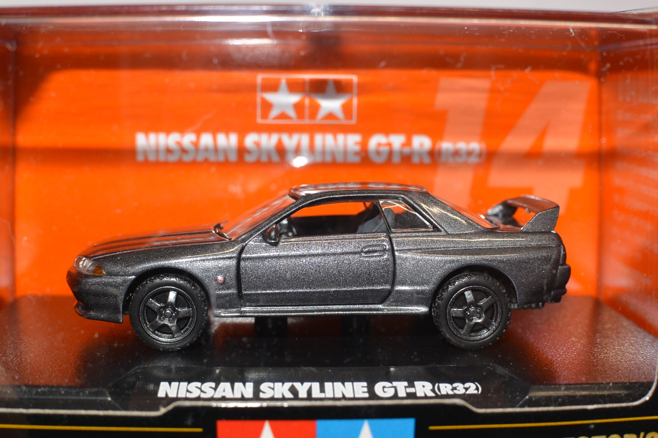 Amazon | タミヤ 1/64 コレクターズクラブ ニッサンスカイライン GT-R