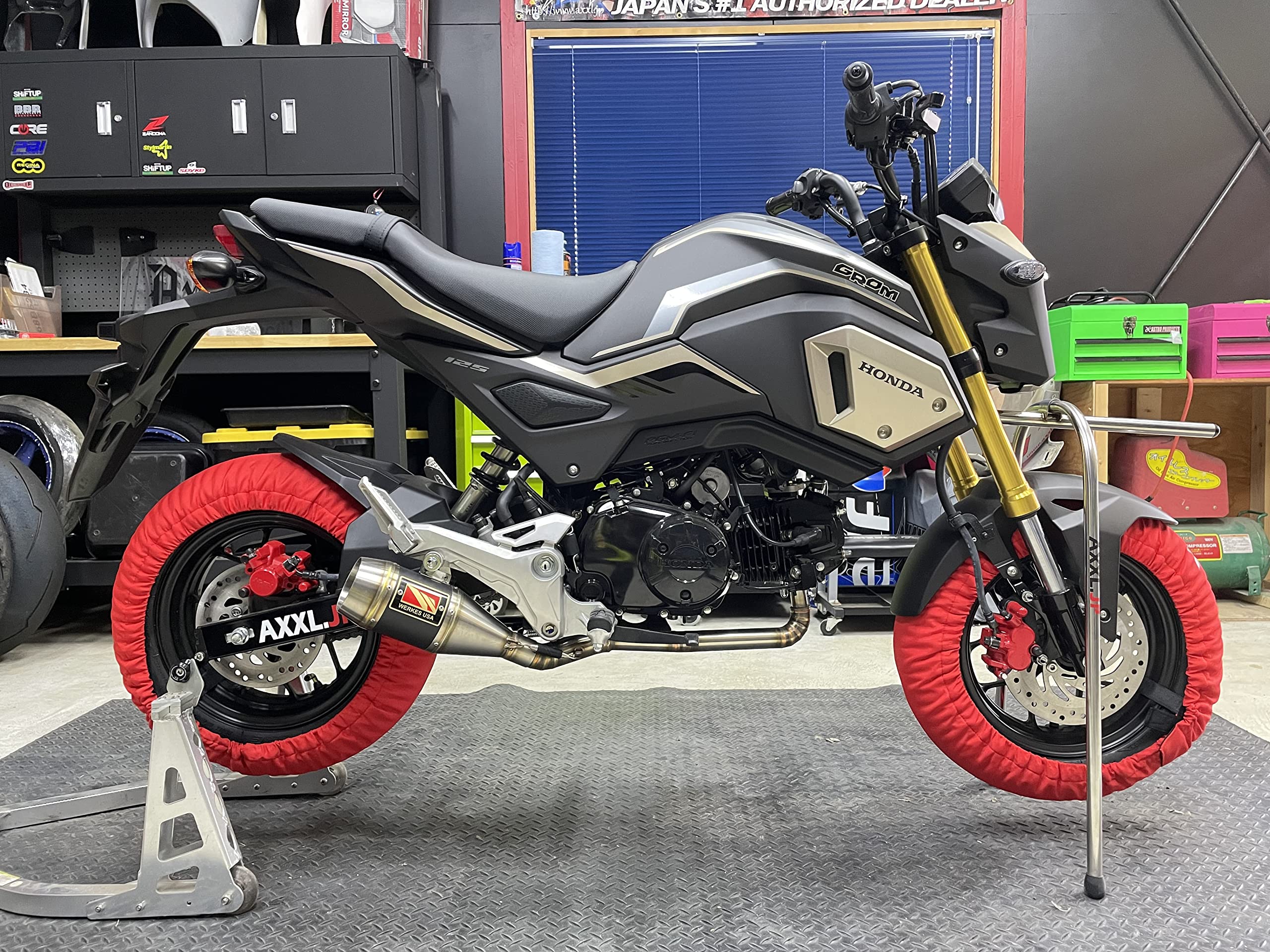 Amazon.co.jp: AXXL タイヤウォーマー 12インチ用 NSR50/NSF100/グロム