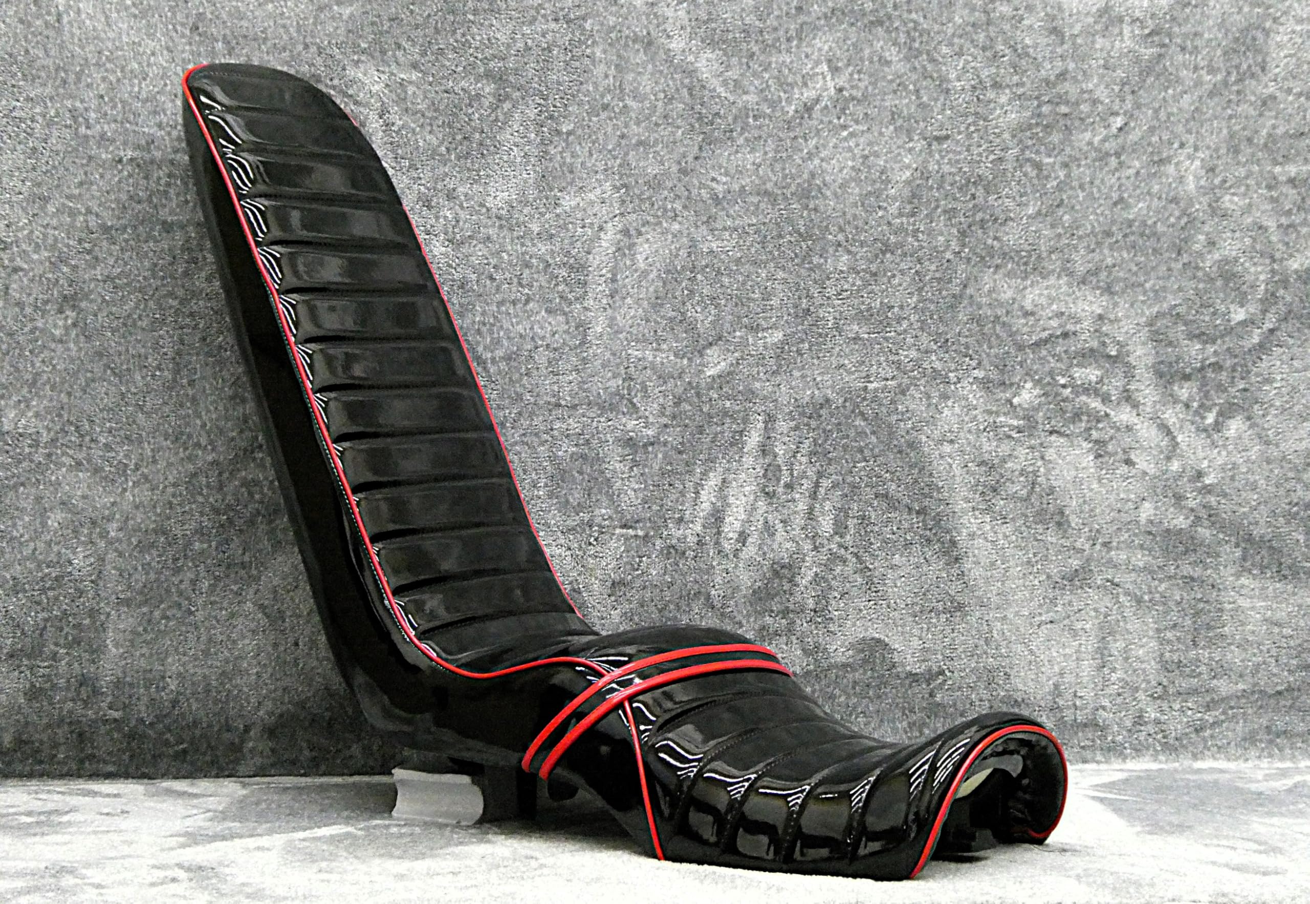 Amazon | NC31 黒赤エナ 三段シート 補強入り60cm/ブラック