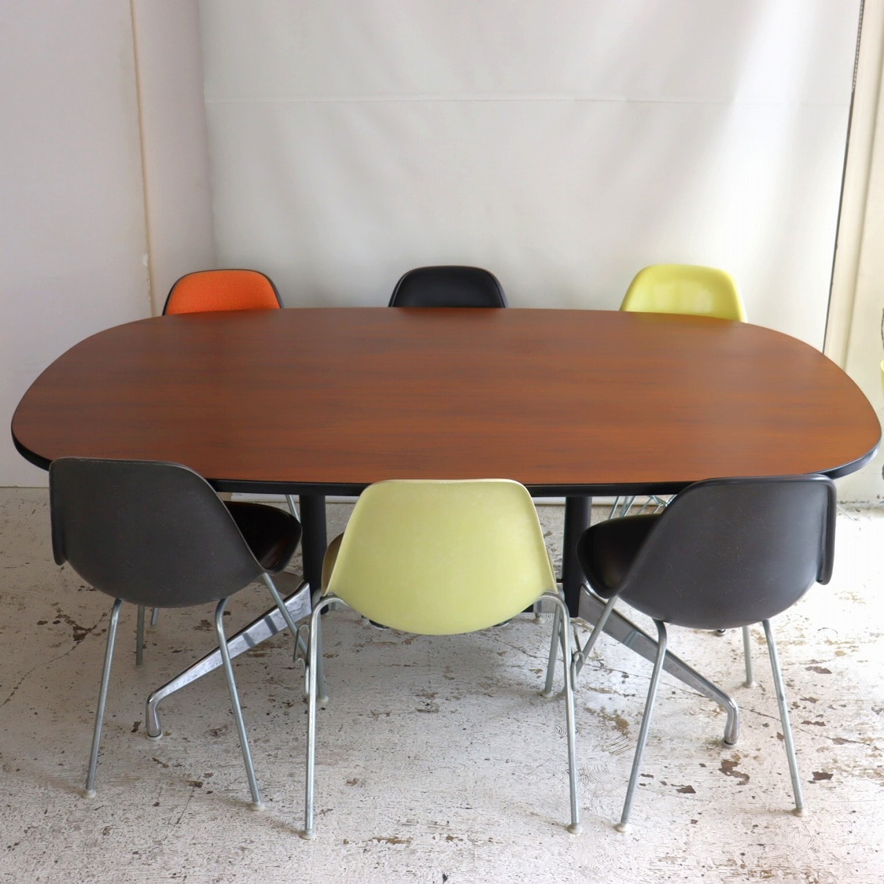 ハーマンミラー製セグメンテッドベーステーブル | ダイニングテーブル