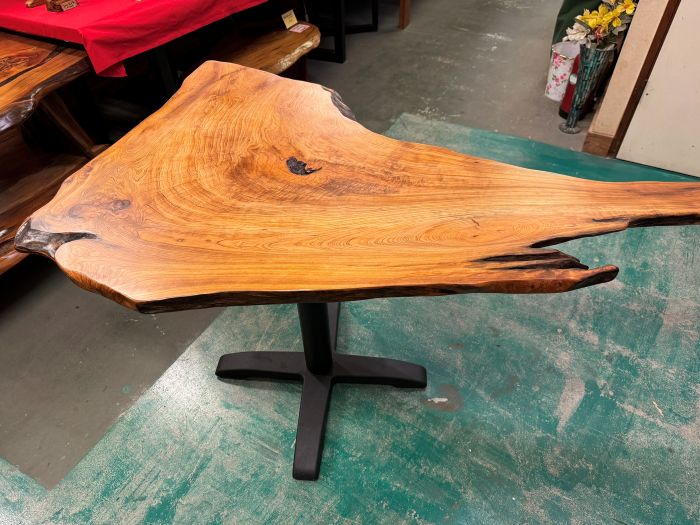 屋久杉良杢自然テーブル(アイアン脚）172 | 屋久杉テーブル | 屋久杉堂