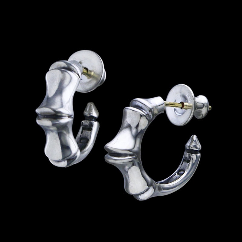 カーヴド シルク フープ イヤリング | メイティングフライト