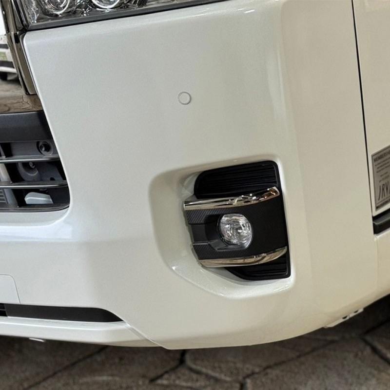 7型～ハイエース クロームベゼルフォグランプカバー - カバーシリーズ