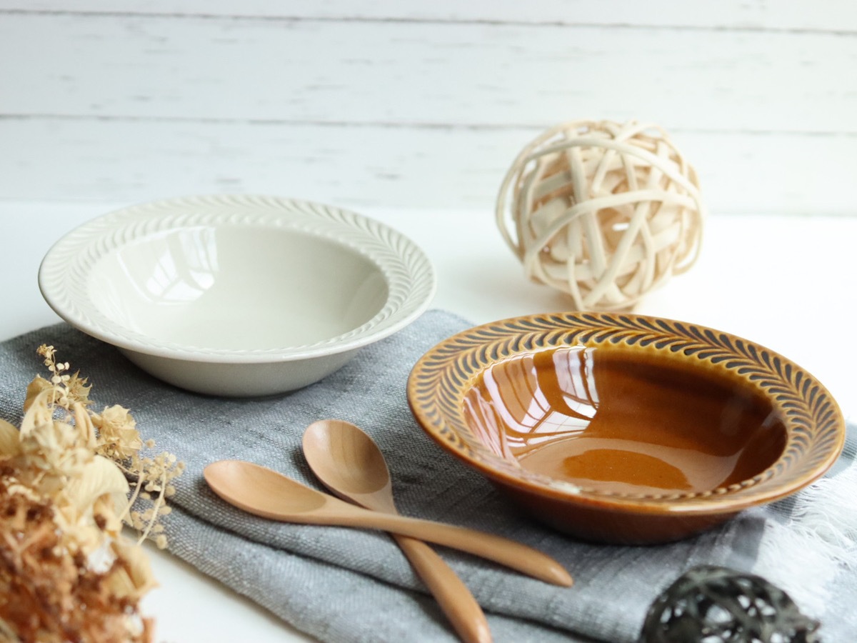 波佐見焼 ローズマリー リムボウルM アメ